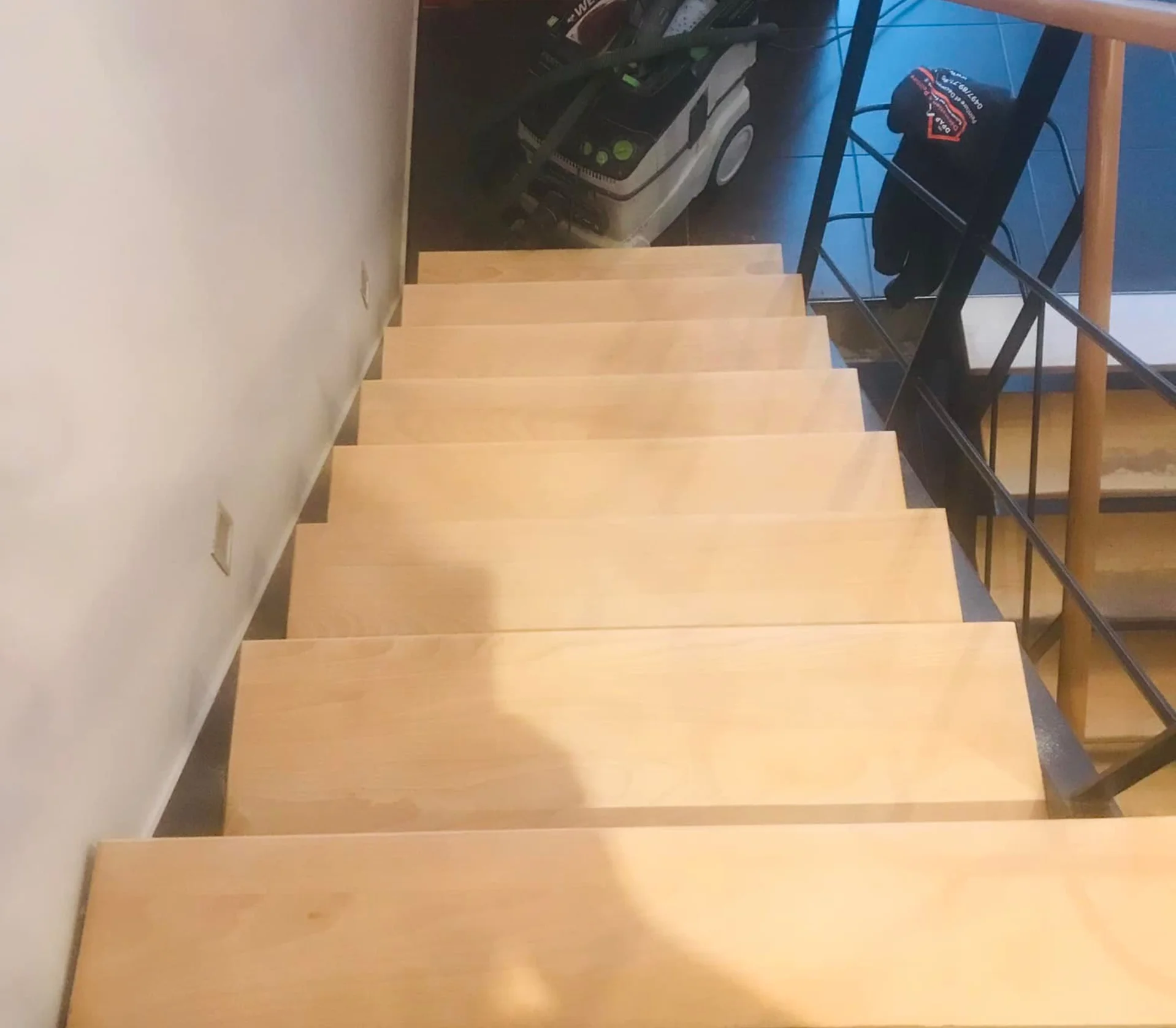 Rénovation d'escalier par un professionnel - Peintre Anzaldi - Liege - Seraing - Grace Hollogne