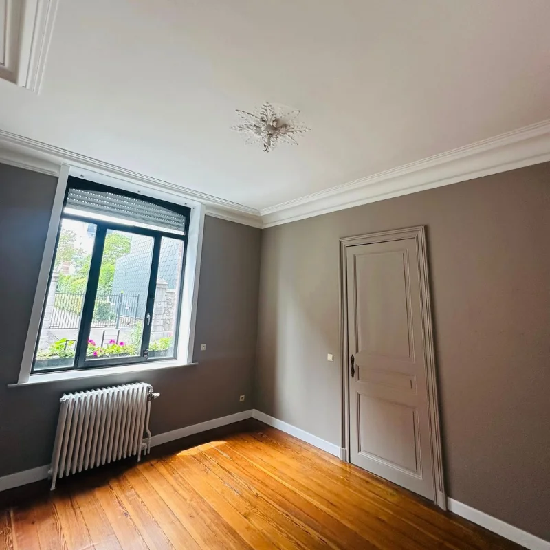 Rénovation plafond, mur et sol - Liege - Peintre Anzaldi